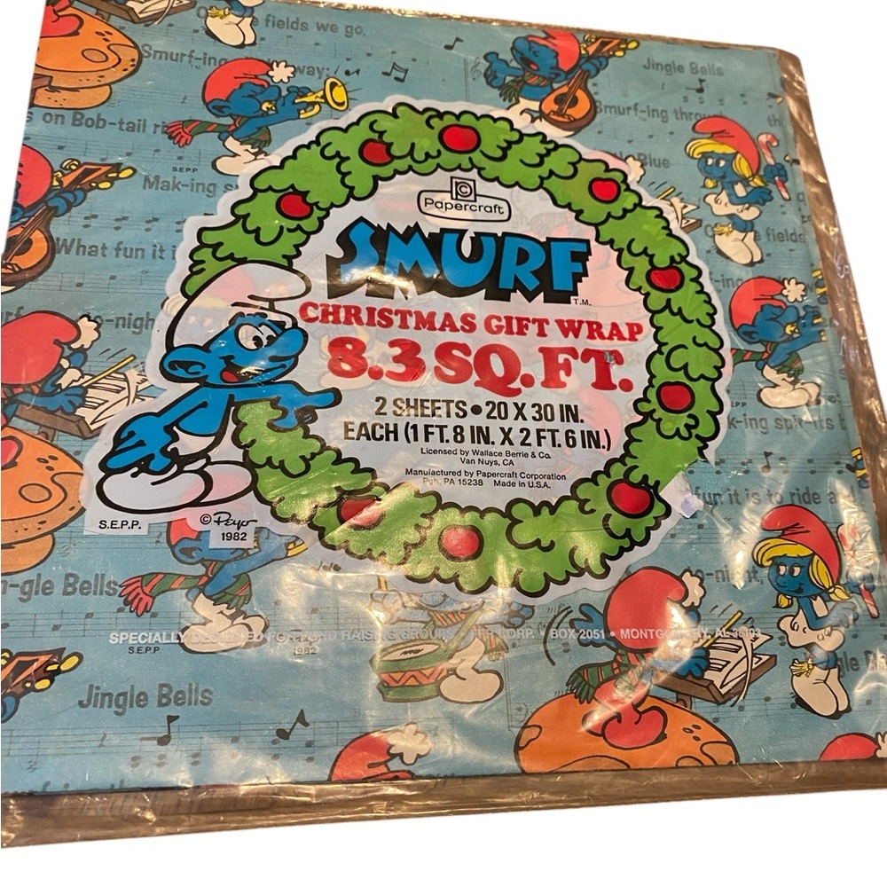Vintage 1982 Smurf Christmas Gift Wrap In Package Papercraft Corp 2-20x30 Sheets
